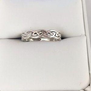 Celtic Knot Ring Band